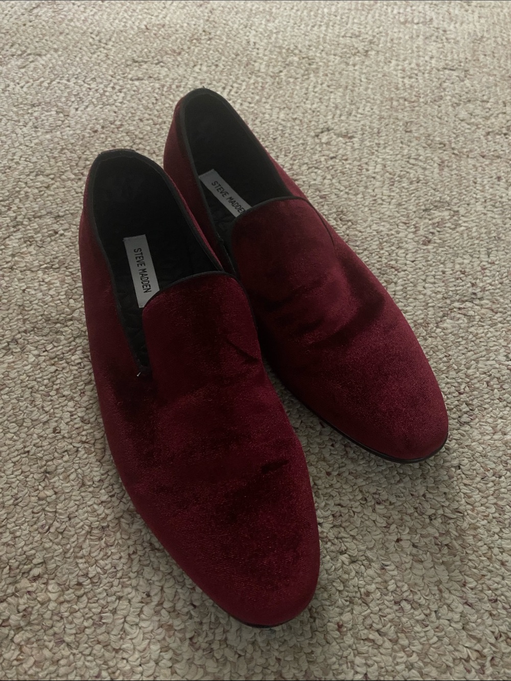Steve Madden Men’s Deep Wine Velvet Slip-On Loafers